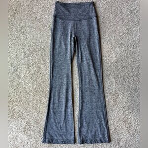 Groove Nulu Super-High-Rise Flared Pant
Regular